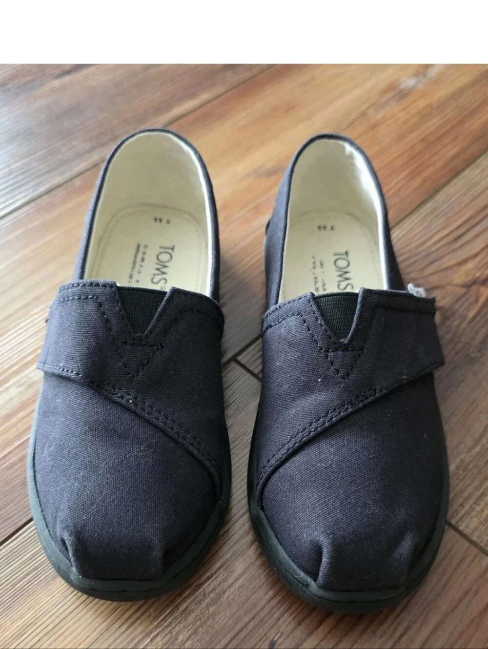 Toms Tiny Black Alpargata Toddler Size 11